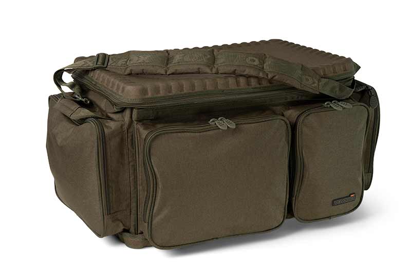 Laden Sie das Bild in Galerie -Viewer, Fox Voyager® Large Barrow Bag