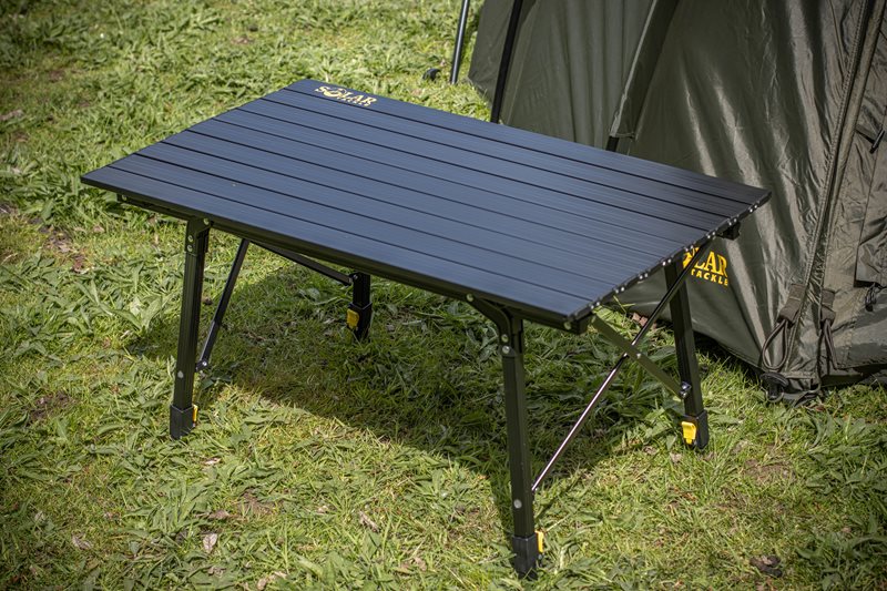 Chargez l'image dans la visionneuse de la galerie, Solar A1 Table basse pliante en aluminium