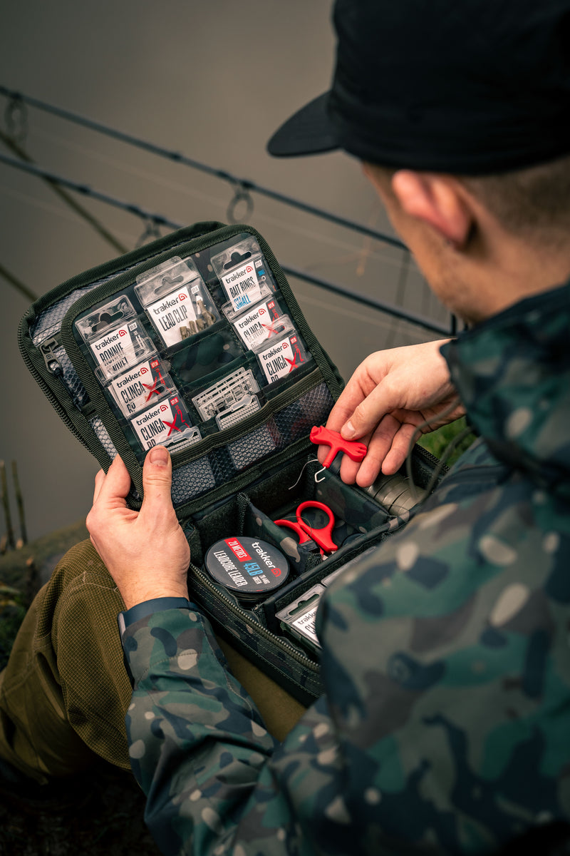 Carica immagine in Galleria Viewer, Trakker NXC Camo Tackle Bag