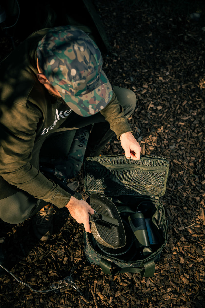 Carica immagine in Galleria Viewer, Trakker NXC Camo Cook-R Bag