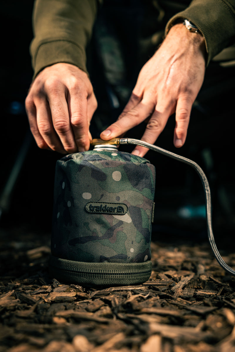 Carica immagine in Galleria Viewer, Trakker NXC Camo Gas Canister Cover - Custodia Termica per Bombola Gas 450g
