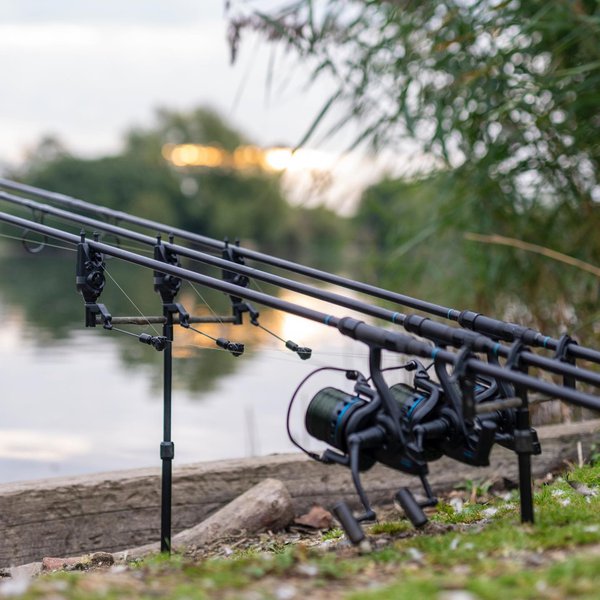 Laden Sie das Bild in Galerie -Viewer, Kevin Nash Siren Micro Swing Arm
