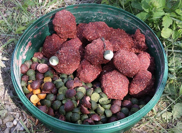 Laden Sie das Bild in Galerie -Viewer, Ib Carptrack Monsters Paradise Boilie