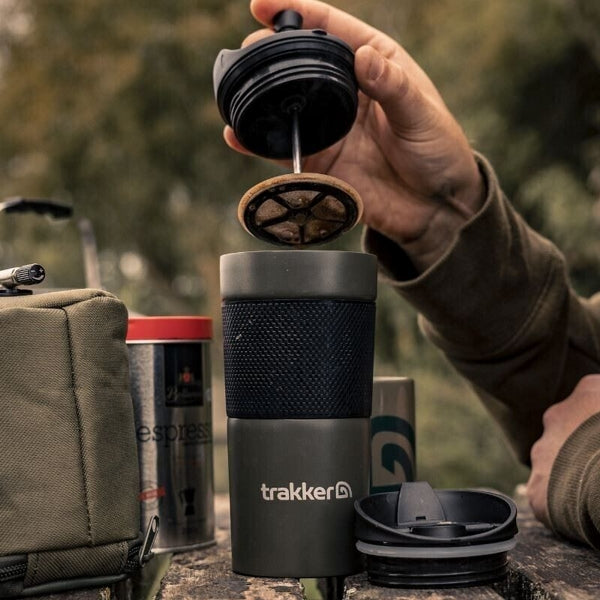 Laden Sie das Bild in Galerie -Viewer, Trakker Armolife Thermal Coffee Press Mug