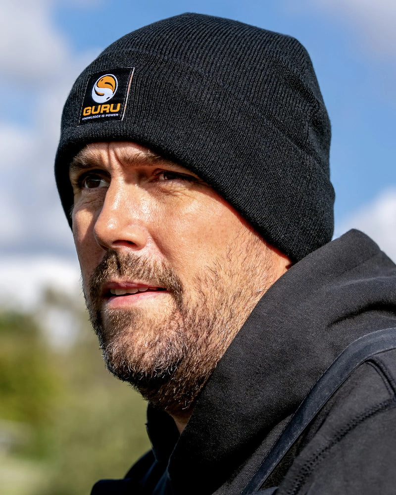 Carica immagine in Galleria Viewer, Guru Black Patch Beanie - Cuffia Nera con Logo