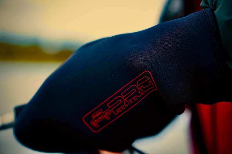 Laden Sie das Bild in Galerie -Viewer, Fox Rage Pro Series Neoprene Mitts
