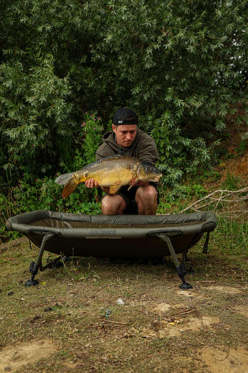 Carica immagine in Galleria Viewer, Fox Carpmaster Welded Cradle - Materassino di Slamatura
