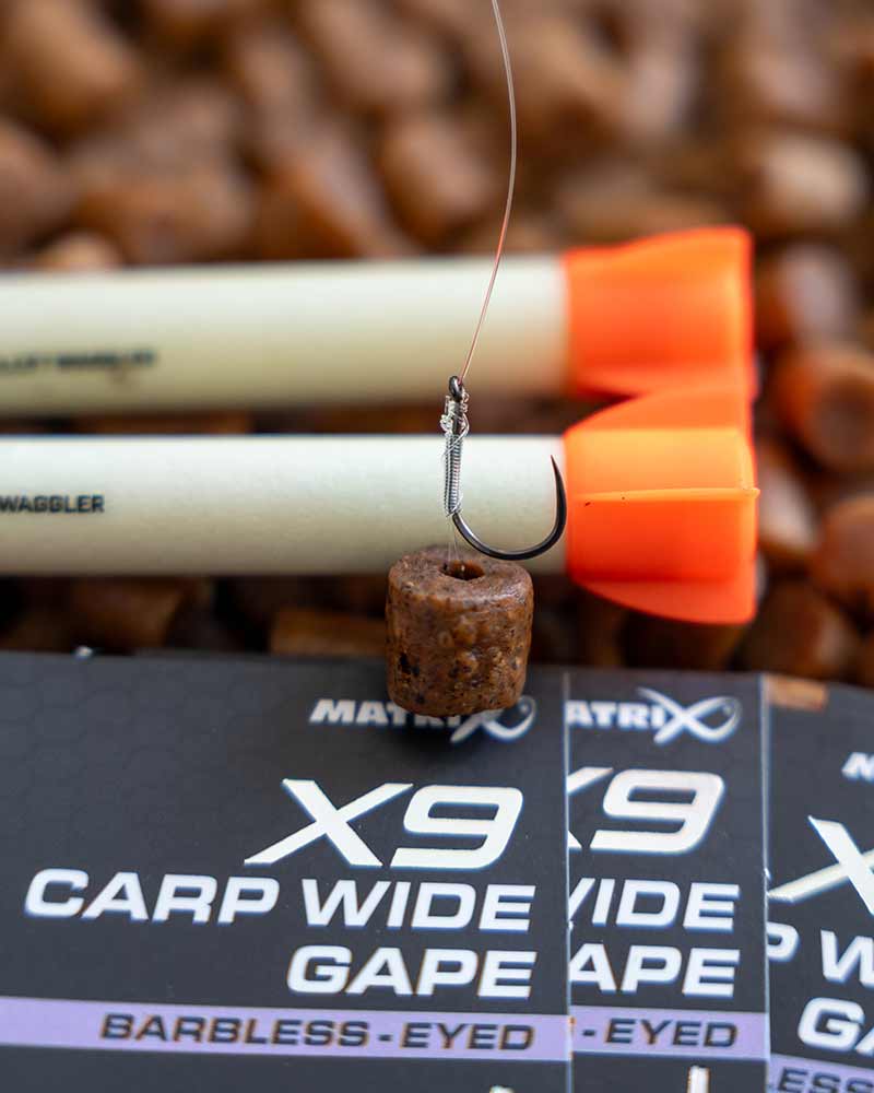 Chargez l'image dans la visionneuse de la galerie, Matrix X9 - Carp Wide Gape Hooks Barbless Eyed