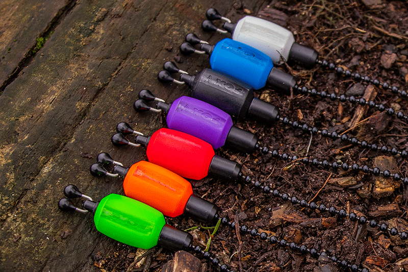 Laden Sie das Bild in Galerie -Viewer, Fox Black Label Dinky Bobbin
