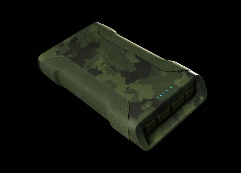 Carica immagine in Galleria Viewer, Ridge Monkey Vault C-Smart Wireless Power Bank Camo
