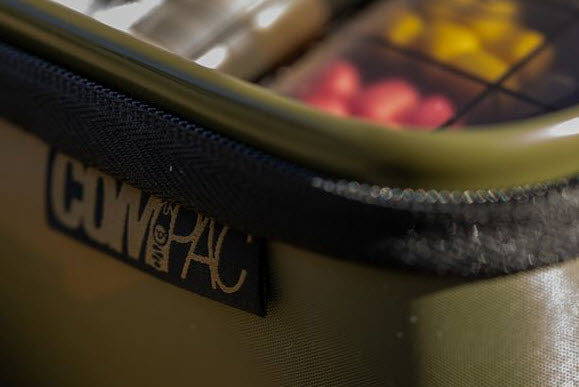 Laden Sie das Bild in Galerie -Viewer, Korda Compac 220
