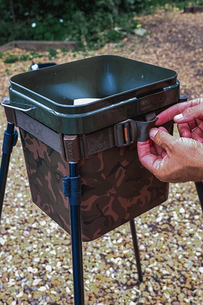 Laden Sie das Bild in Galerie -Viewer, Fox Spod Bucket Strap
