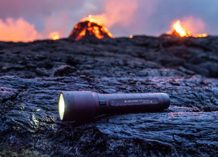 Laden Sie das Bild in Galerie -Viewer, Led Lenser P7r Signature

