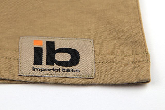 Laden Sie das Bild in Galerie -Viewer, T-Shirt Imperial Baits "The Art of Bait" - Abbigliamento Carp Fishing
