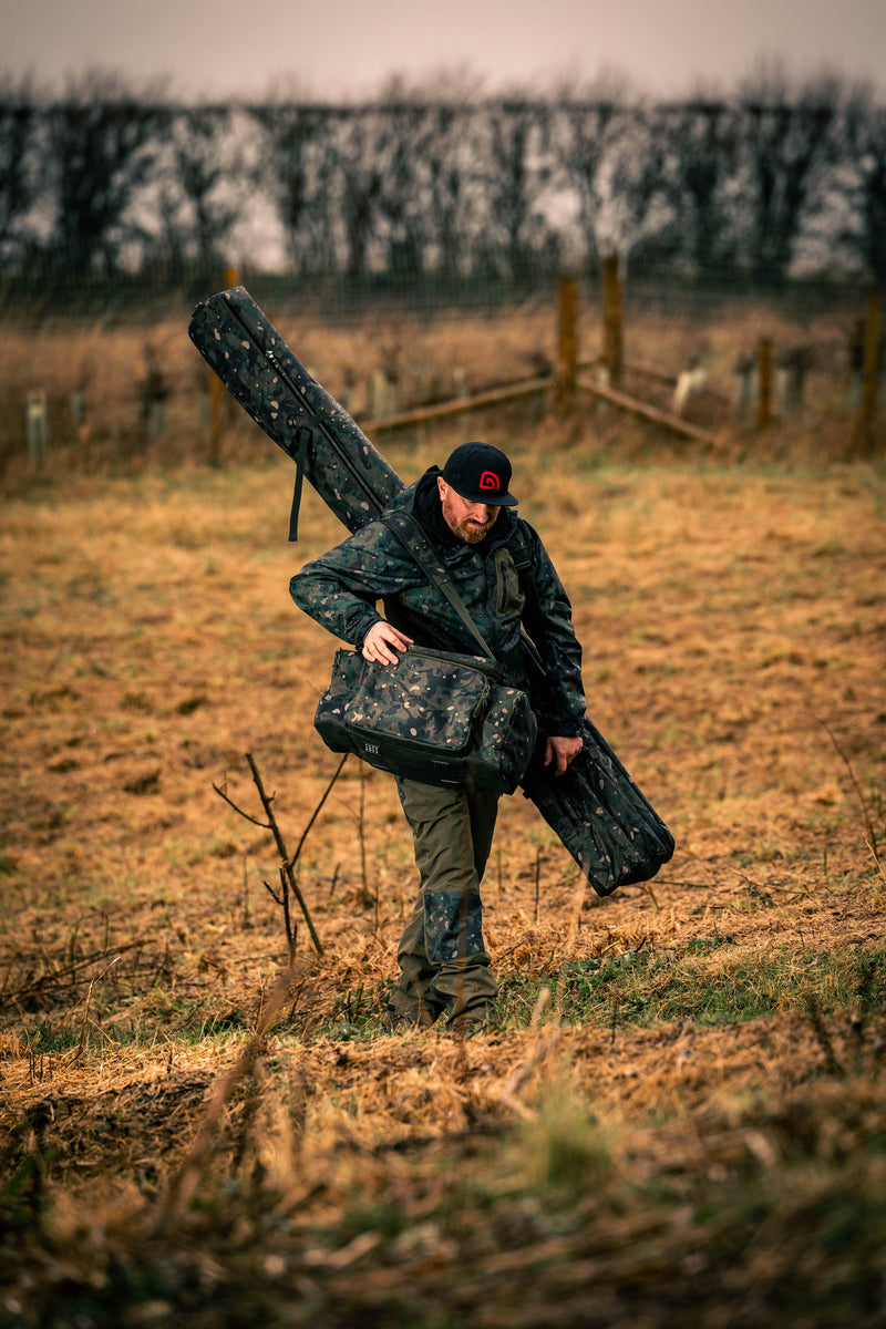 Laden Sie das Bild in Galerie -Viewer, Trakker NXC 3 Rod Sleeve 13ft
