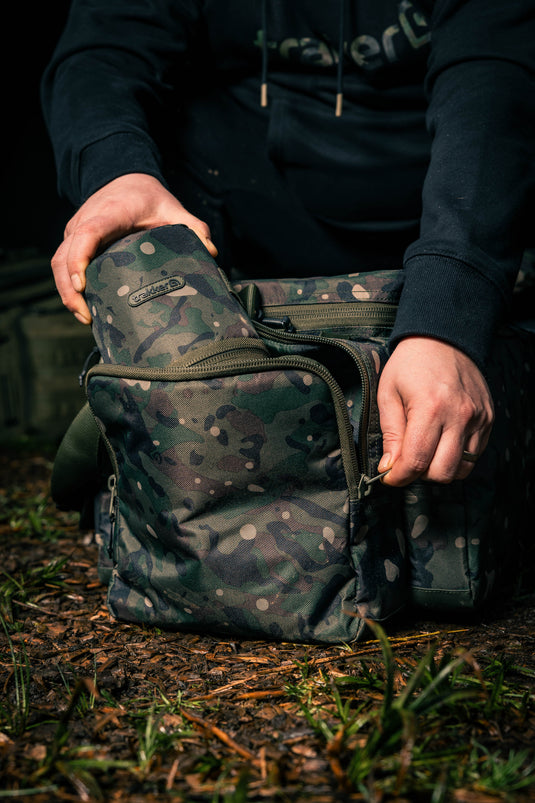 Trakker NXC Camo Chilla Session Food Bag - Sac Isotherme Alimentaire avec Set de Couverts