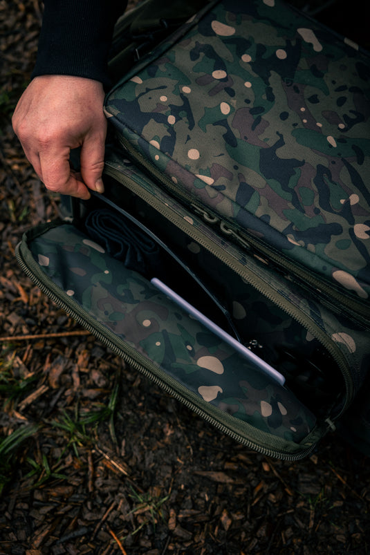 Trakker NXC Camo Chilla Session Food Bag - Sac Isotherme Alimentaire avec Set de Couverts