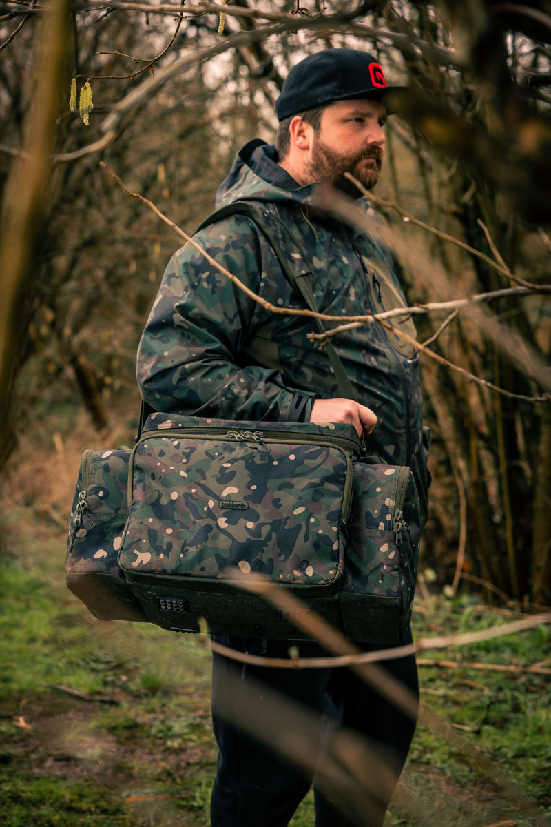 Chargez l'image dans la visionneuse de la galerie, Trakker NXC Camo Chilla Session Food Bag - Sac Isotherme Alimentaire avec Set de Couverts

