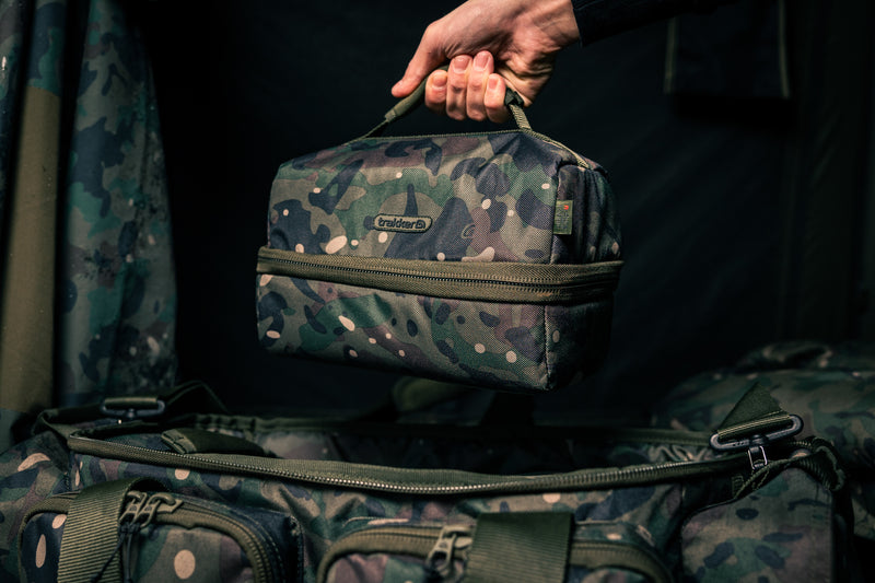 Carica immagine in Galleria Viewer, Trakker NXC Camo PVA Pouch - Borsa Portaccessori Modulare per Carpfishing
