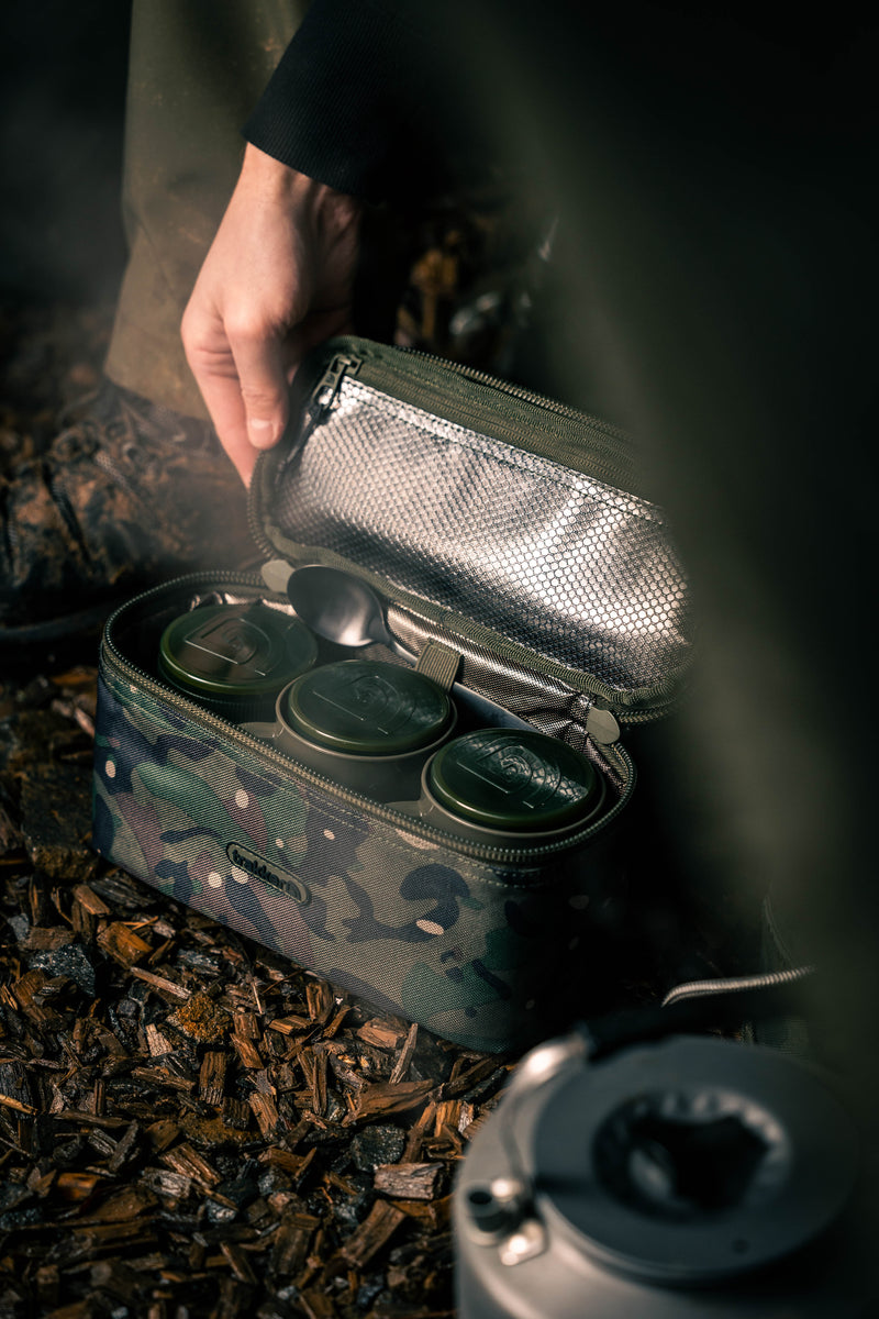 Chargez l'image dans la visionneuse de la galerie, Trakker NXC Camo Brew Kit - Ensemble Complet de Boissons Chaudes avec Tasses et Récipients
