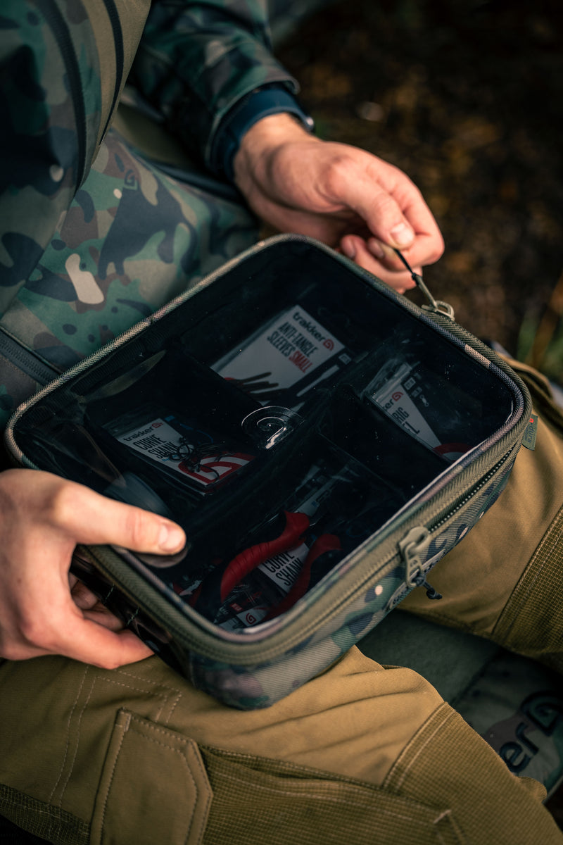 Carica immagine in Galleria Viewer, Trakker NXC Camo Bitz Pouch Large - Borsa Portaccessori con Divisori Personalizzabili

