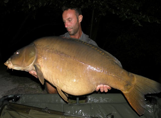 Laden Sie das Bild in Galerie -Viewer, Ib Carptrack Scopana-Love Boilies
