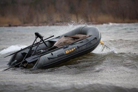 Laden Sie das Bild in Galerie -Viewer, Iboat 260 Generazione 5 Superlight - Carbon Black
