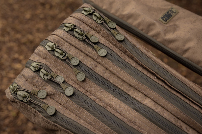 Load image into Gallery viewer, Korda Compac 5-Rod Divide Holdall
