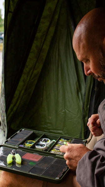 Carica immagine in Galleria Viewer, Ridge Monkey Armoury Lite Tackle Box
