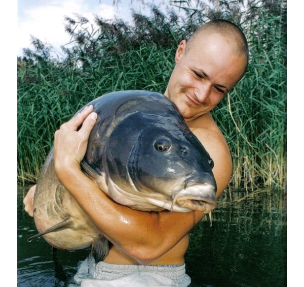 Laden Sie das Bild in Galerie -Viewer, Ib Carptrack Monster/Liver Boilie
