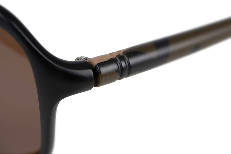 Laden Sie das Bild in Galerie -Viewer, Fox Av8 Black &amp; Camo - Brown Lense

