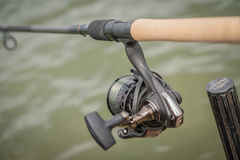 Laden Sie das Bild in Galerie -Viewer, Guru A-Class Reel - Mulinello Feeder e Match
