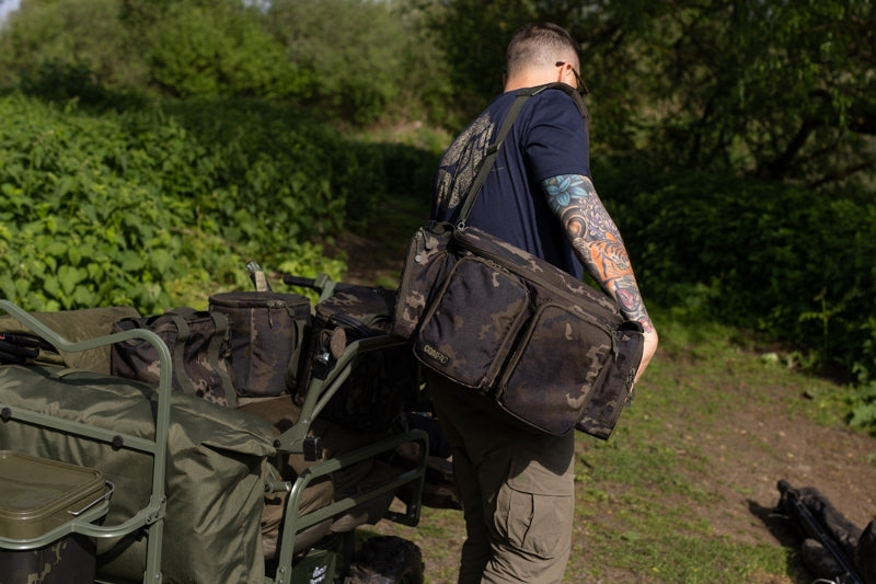 Carica immagine in Galleria Viewer, Korda Compac Large Carryall Dark Kamo
