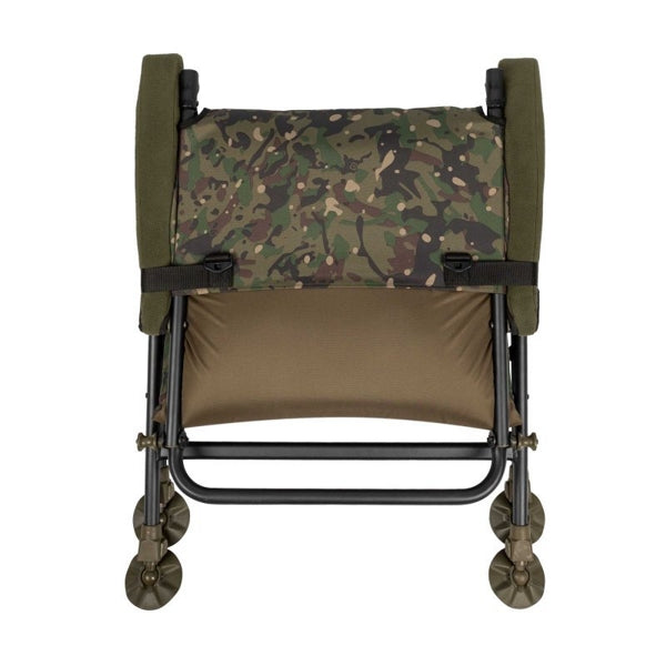 Carica immagine in Galleria Viewer, Trakker Levelite Camo Longback Recliner Chair
