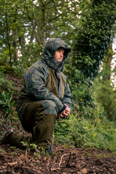 Laden Sie das Bild in Galerie -Viewer, Trakker Cr Camo 3-Piece Suits
