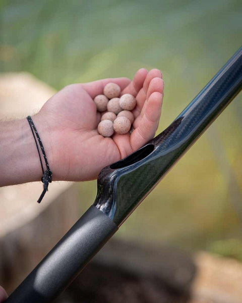 Laden Sie das Bild in Galerie -Viewer, Fox Rangemaster Carbon Tubo Pasturazione Boilies Carpfishing
