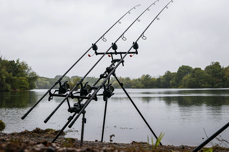 Carica immagine in Galleria Viewer, Fox Ranger Mk2 Camo Pod - Rod Pod 3 Canne Mimetico
