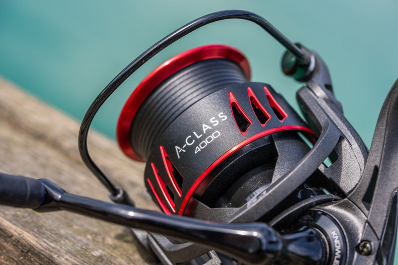 Laden Sie das Bild in Galerie -Viewer, Guru Tackle A-Class 4000 Reel (2026)
