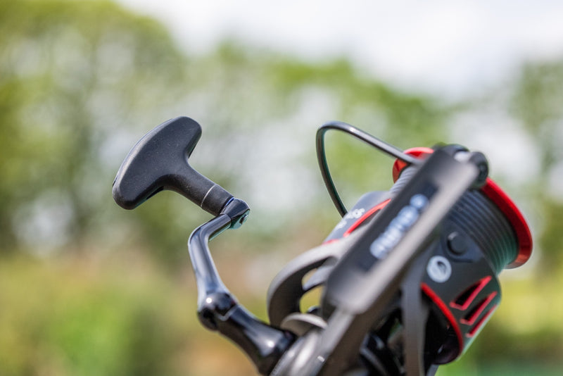 Laden Sie das Bild in Galerie -Viewer, Guru Tackle A-Class 4000 Reel (2026)
