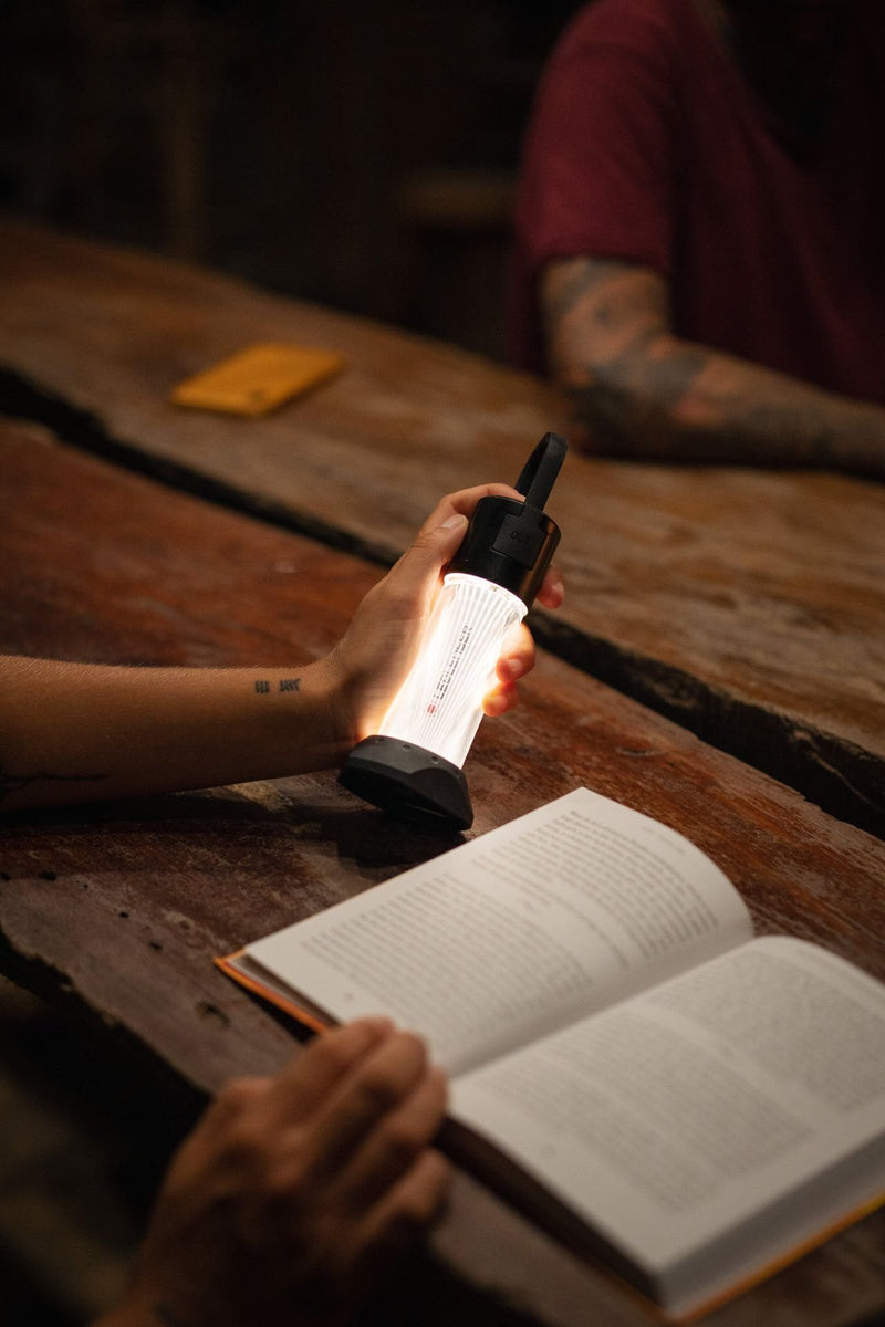 Carica immagine in Galleria Viewer, Led Lenser ML6 Warm Light
