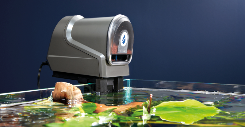 Chargez l'image dans la visionneuse de la galerie, OASE FishGuard - Distributeur automatique de nourriture pour aquariums
