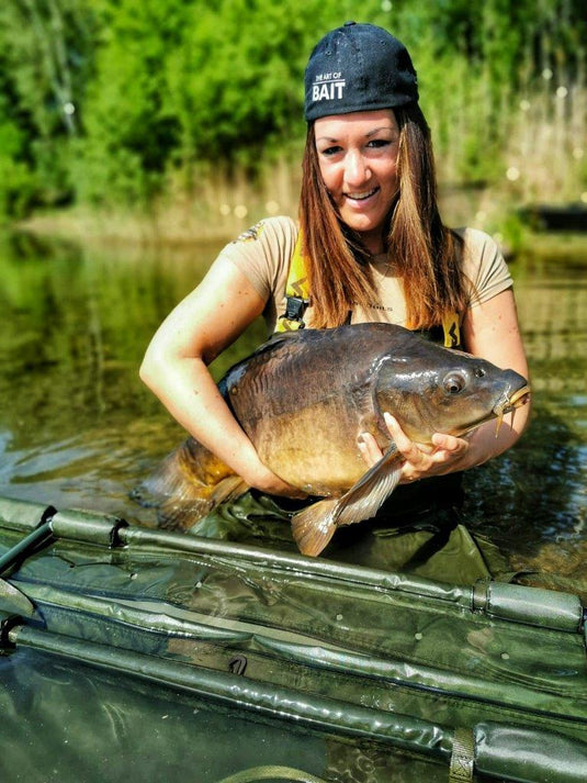 IB Carptrack Amino Pellets