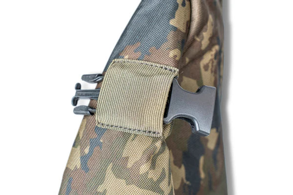 Carica immagine in Galleria Viewer, Nash Subterfuge Soft Protect Rod Skin - Porta Canne Imbottito 3 Canne
