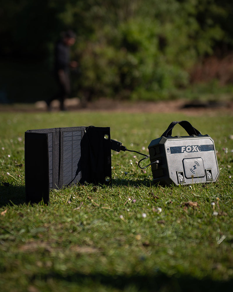 Chargez l'image dans la visionneuse de la galerie, Fox Halo 96K Wireless Power Pack - Power Bank Outdoor
