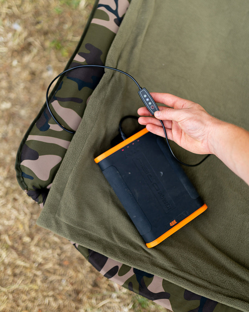 Load image into Gallery viewer, Fox Halo Heated Blanket - Heated Blanket for Carp Fishing
