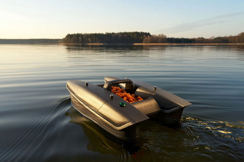 Carica immagine in Galleria Viewer, Deeper Spark Bait Boat - Barca Pasturatore con Sonar CHIRP Integrato
