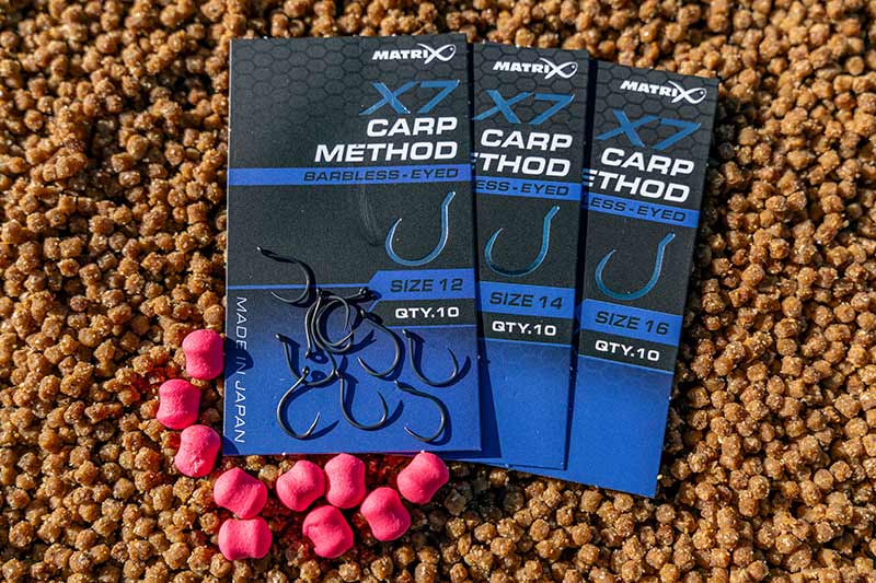 Chargez l'image dans la visionneuse de la galerie, Matrix X7 - Carp Method Hooks Barbless Eyed
