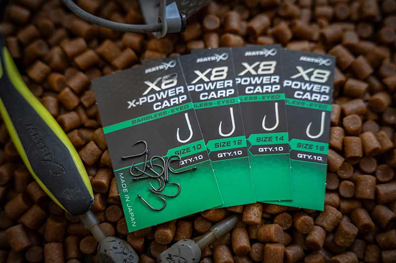 Chargez l'image dans la visionneuse de la galerie, Matrix X8 - X-Power Carp Hooks Barbless Eyed
