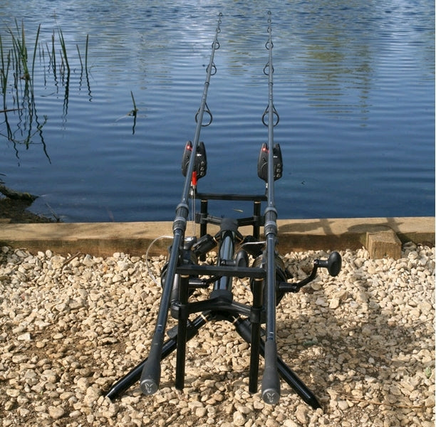 Carica immagine in Galleria Viewer, Fox Stalker Plus Pod - Rod Pod Leggero con Buzz Bar e Custodia
